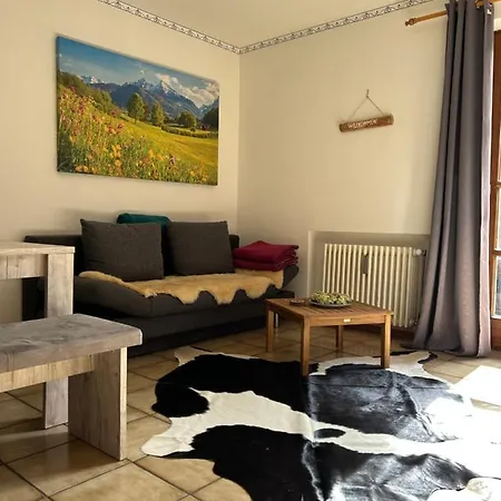 Queen De Luxe 加爾米施-帕滕基興